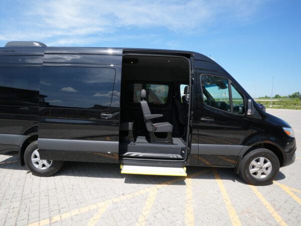 Mercedes Benz Sprinter 2500